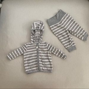 Carters baby sweatsuit